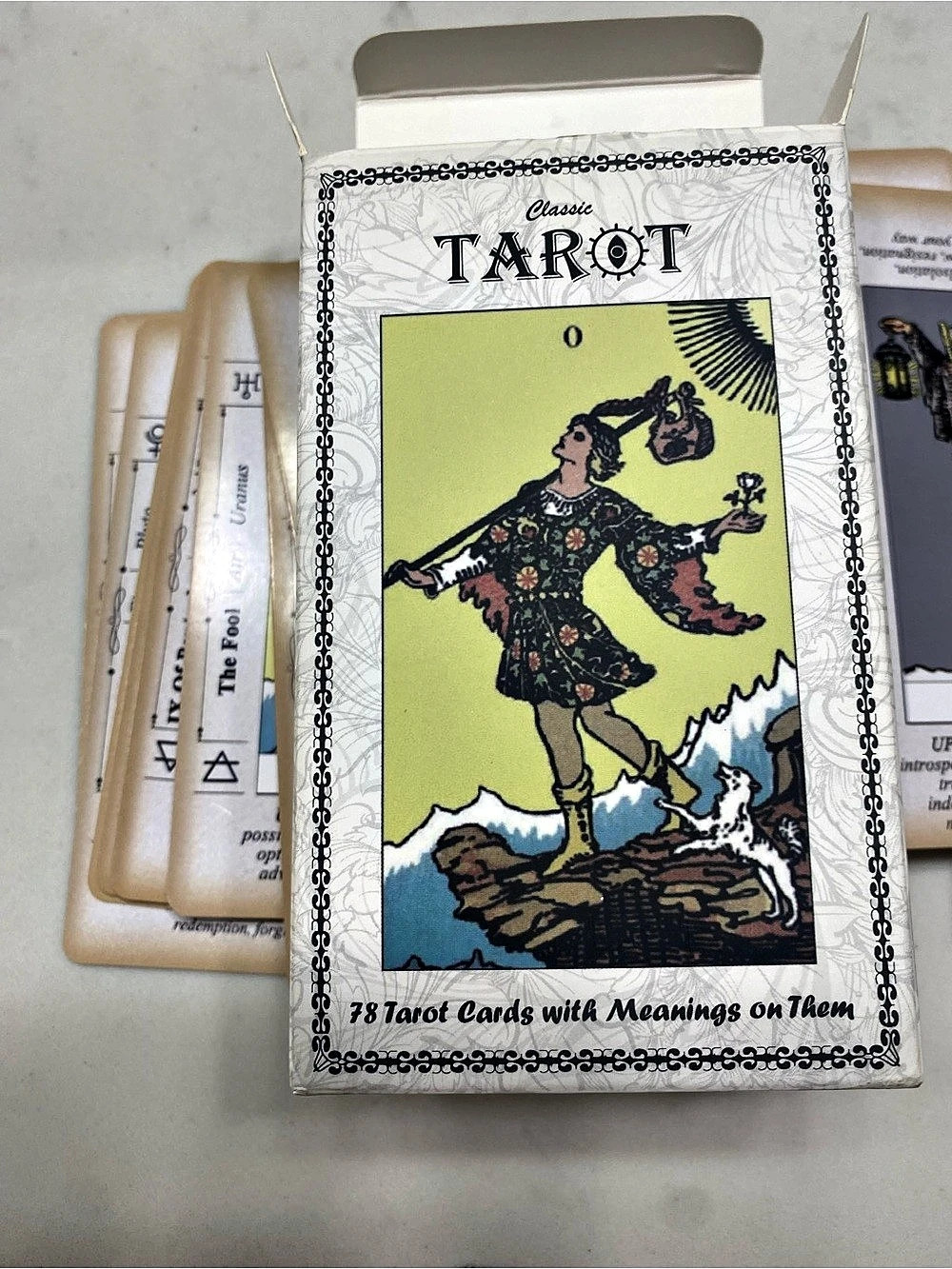 Classic Tarot Deck with Keywords & Meanings on Cards 78 Card Beginner Learning S